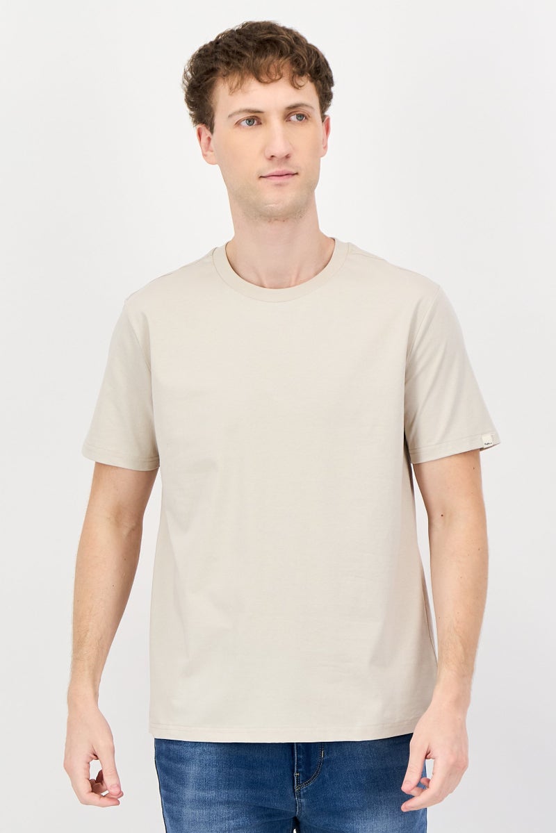 Fudo تي شيرت رجالي بقصة عادية بياقة دائرية وأكمام قصيرة بلون بيج - Image 1